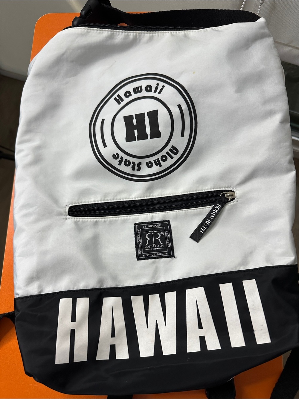 HI Hawaii White & Black Backpack - Unbranded